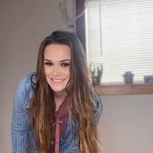 Meet your Posher, Isabel